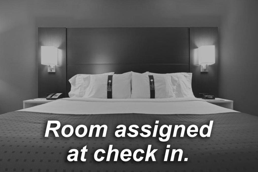 Holiday Inn Express Mccomb By Ihg Екстериор снимка