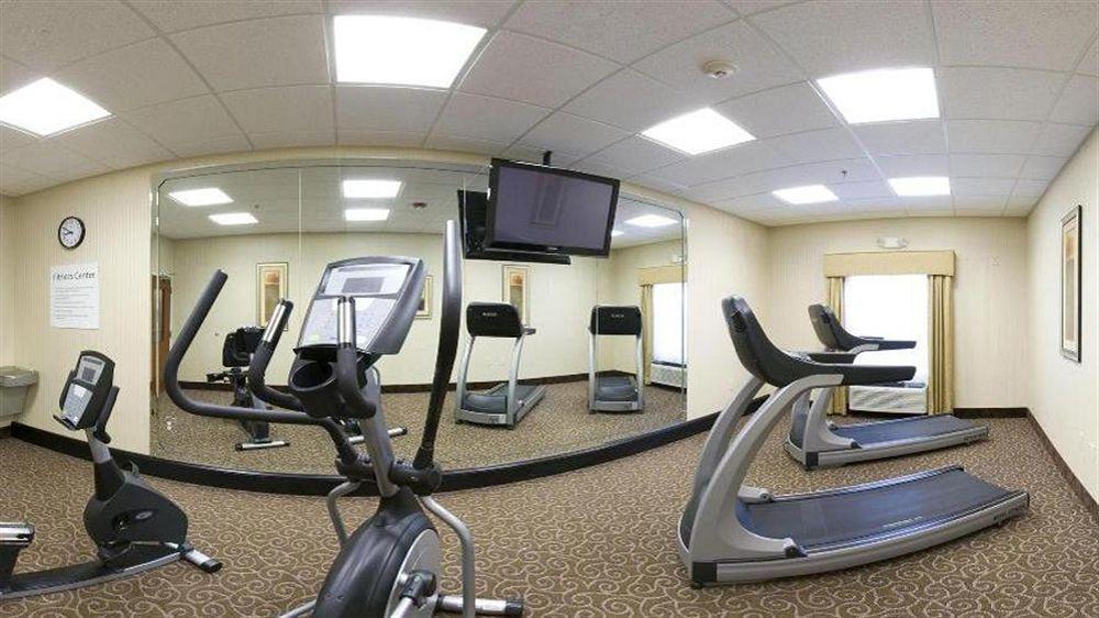 Holiday Inn Express Mccomb By Ihg Екстериор снимка