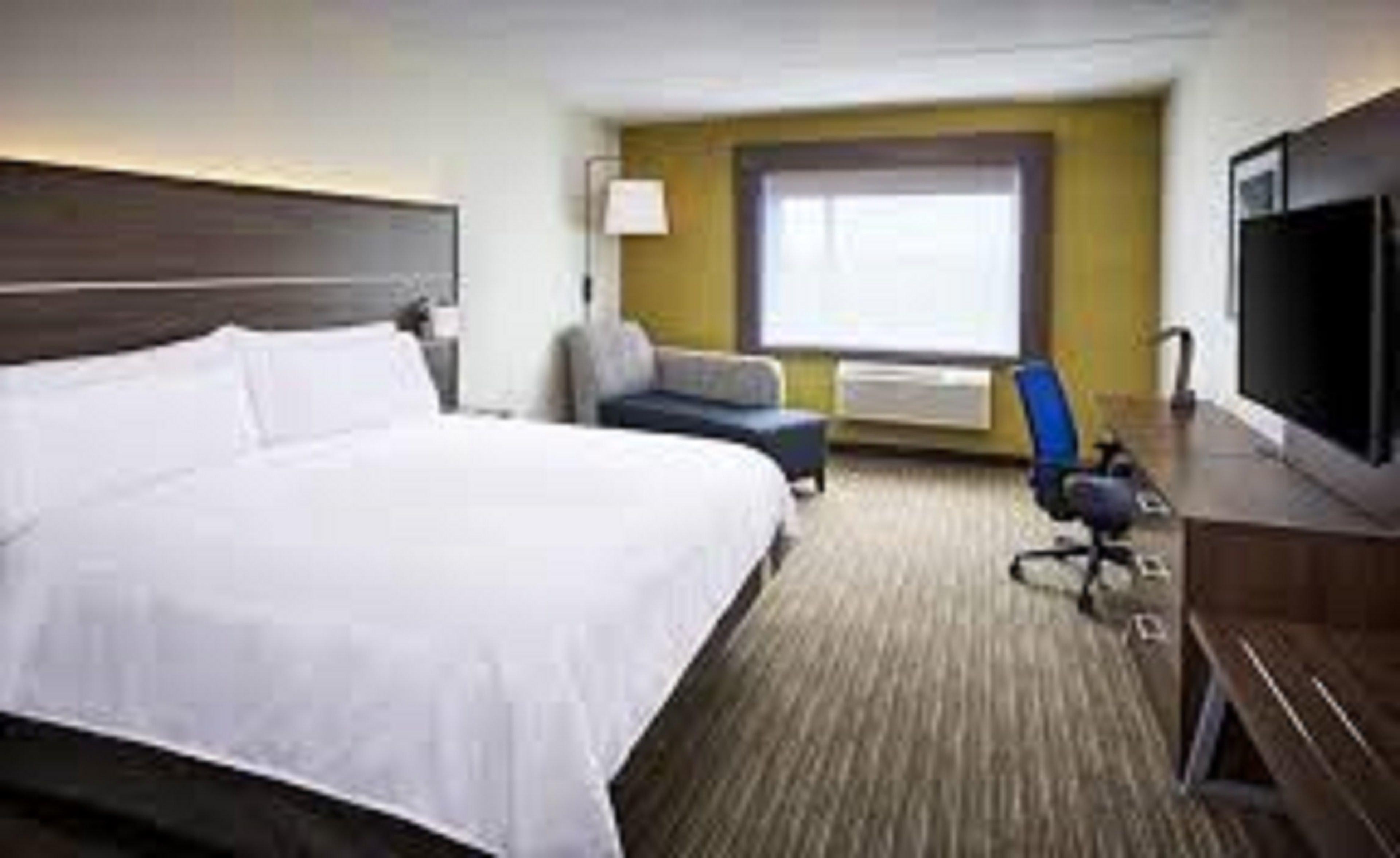 Holiday Inn Express Mccomb By Ihg Екстериор снимка